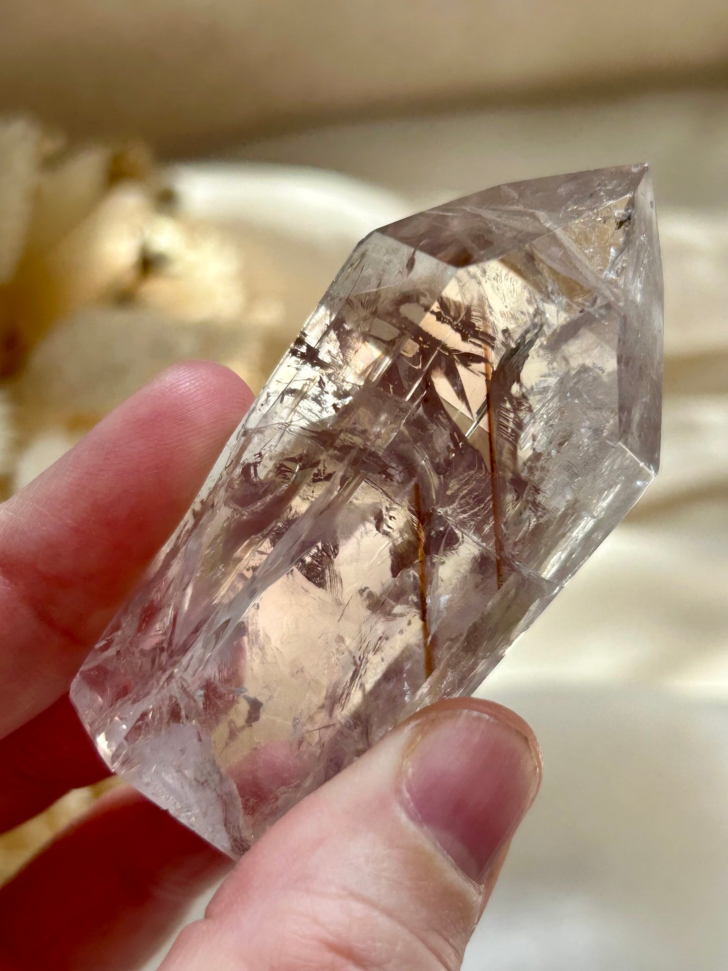 “Powellite” Amethyst | UV Reactive Growth, Spiritual Focus & Inner Illumination
