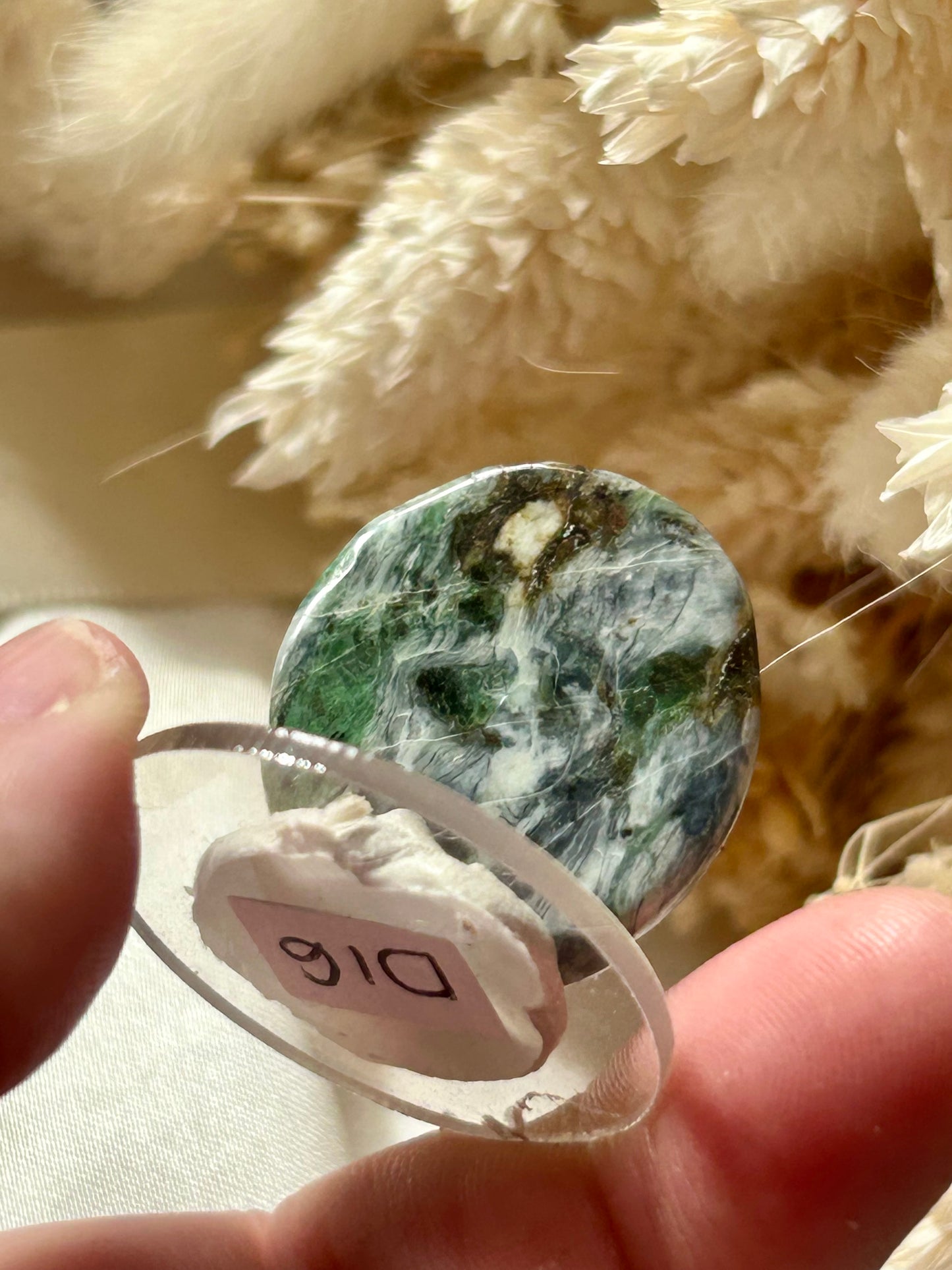 Polished Smaragdite Cabochon – French Actinolite-Rich Green Stone for Jewellery Making