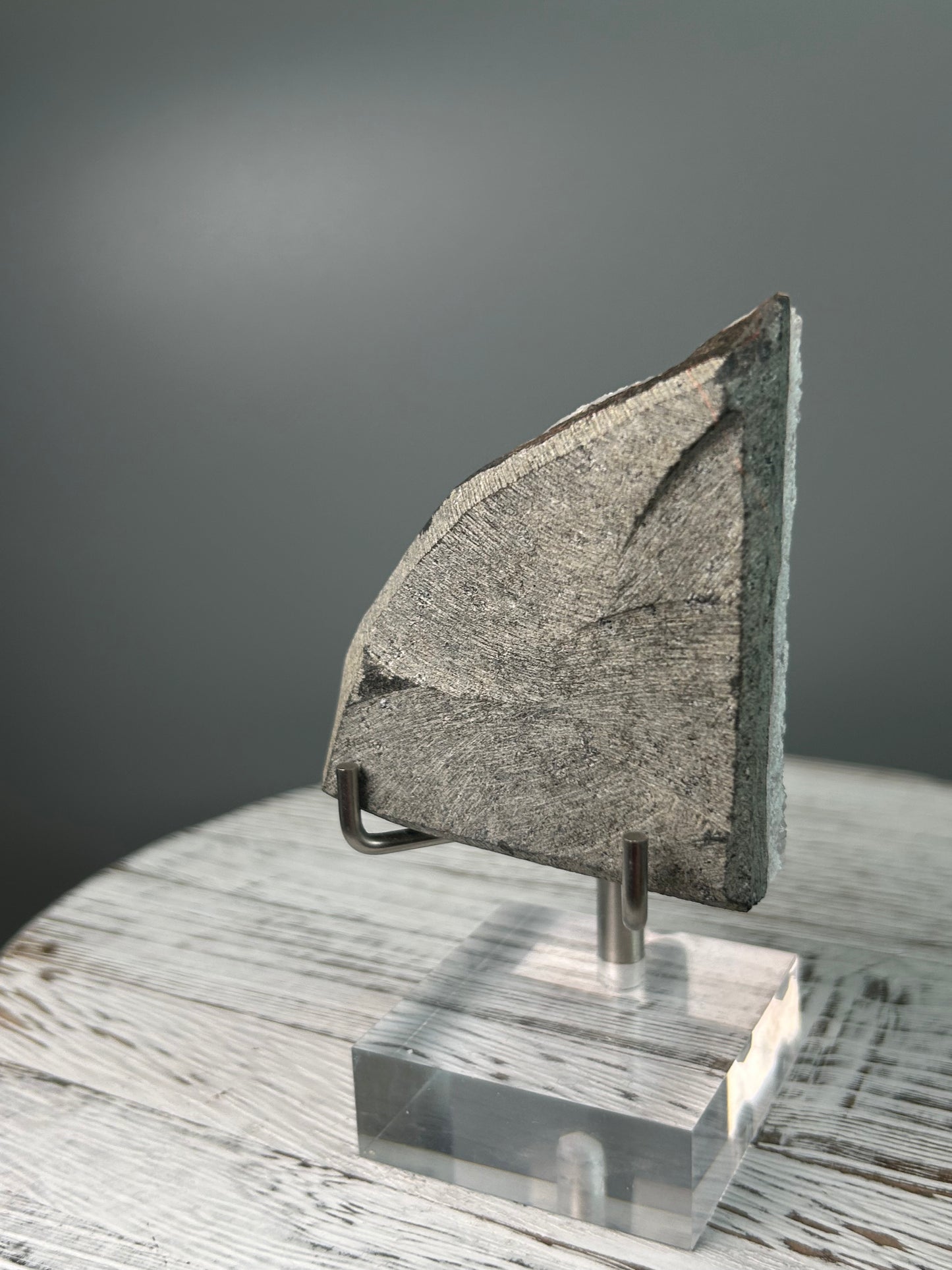 Grey Chalcedony Formation – Pune District (Pink/Purple Undertones)