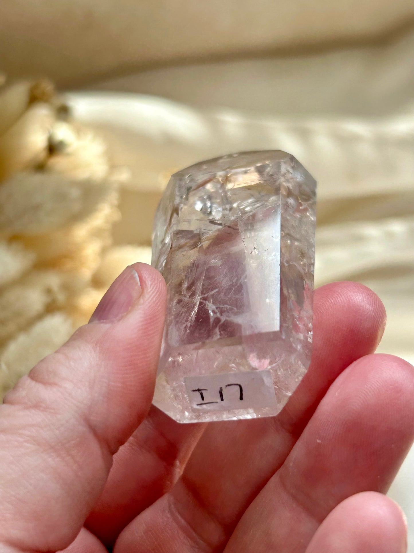 “Powellite” Amethyst | UV Reactive Growth, Spiritual Focus & Inner Illumination
