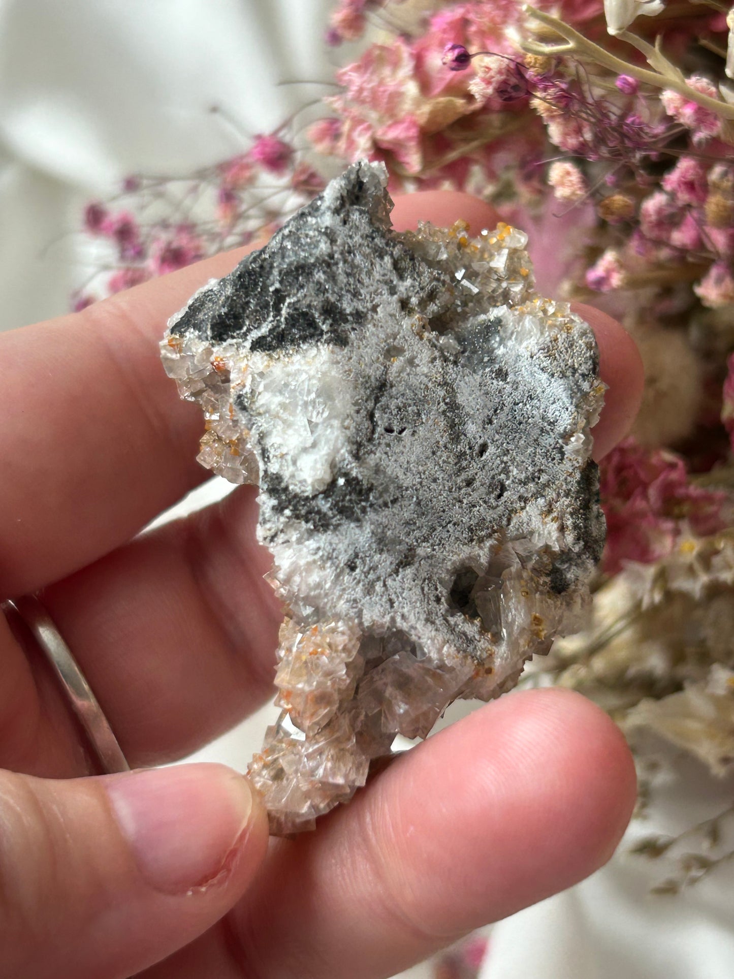 Vanadinite with Calcite