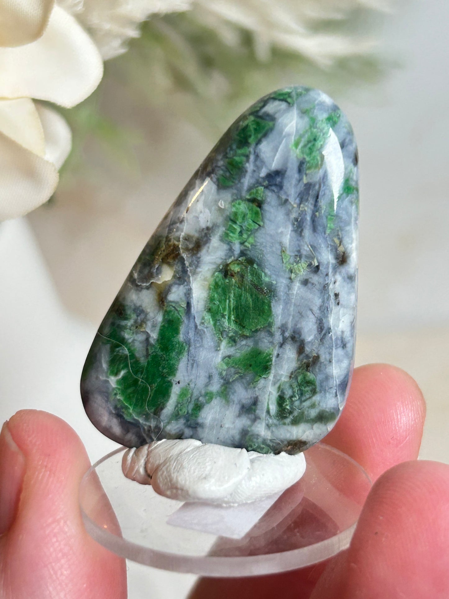Polished Smaragdite Cabochon – French Actinolite-Rich Green Stone for Jewellery Making