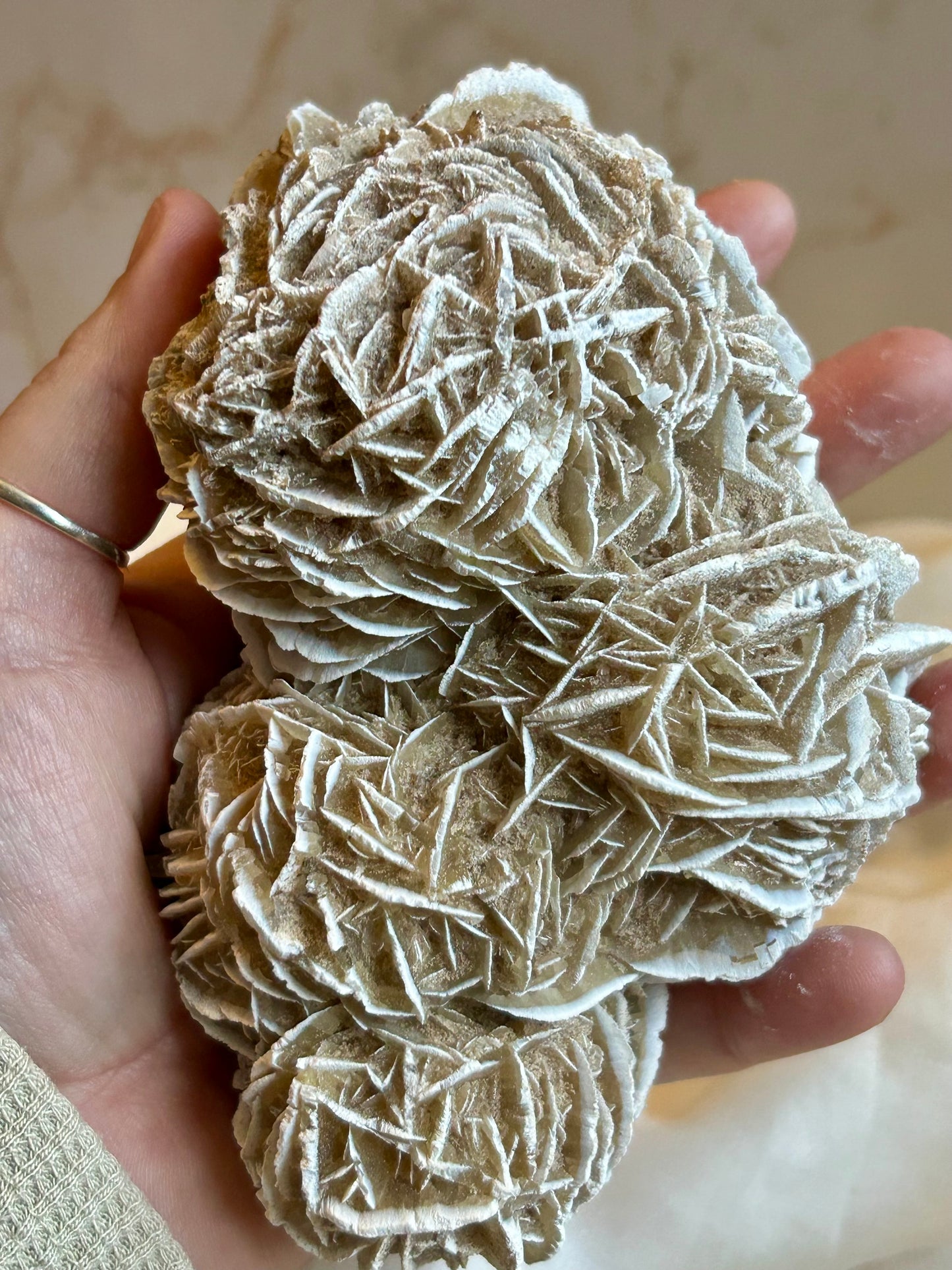 Desert Rose Crystal (Gypsum Rosette) – Natural Grounding & Clarity Stone