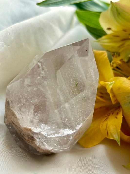 Faceted Inclusion Quartz (lodolite phantom)