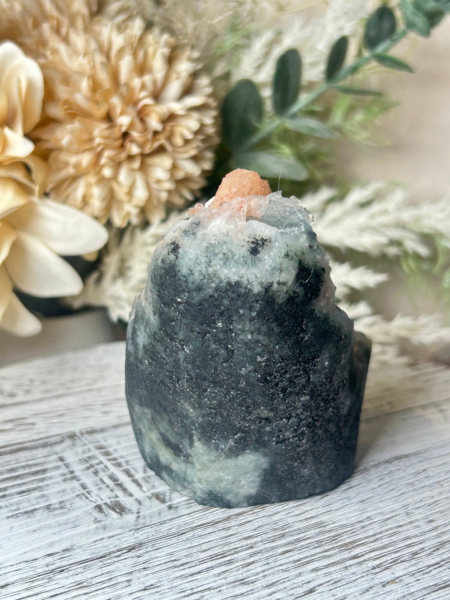 Stilbite on Chalcedony Cluster – Soft Peach Sheaves on Blue-Grey Matrix