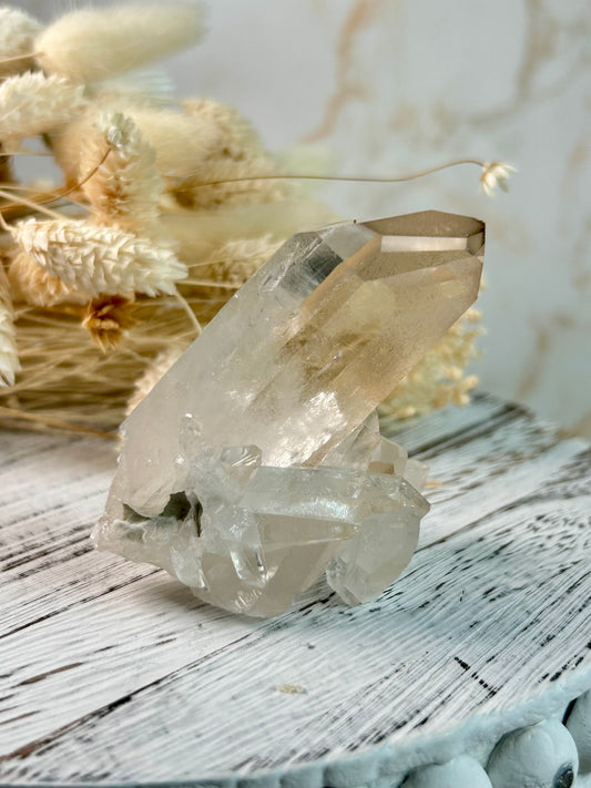 Golden Sea de Souza Quartz Cluster – Radiance, Clarity & Amplification