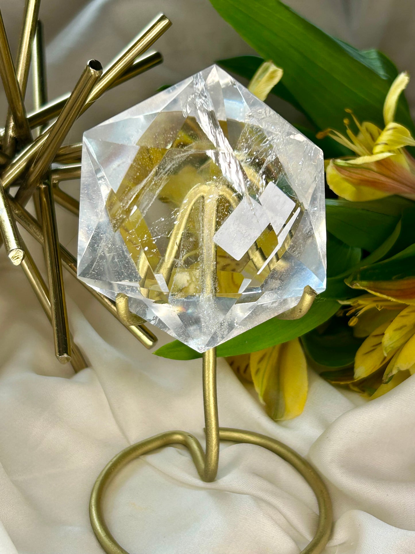 Faceted Hexagon with gold stand