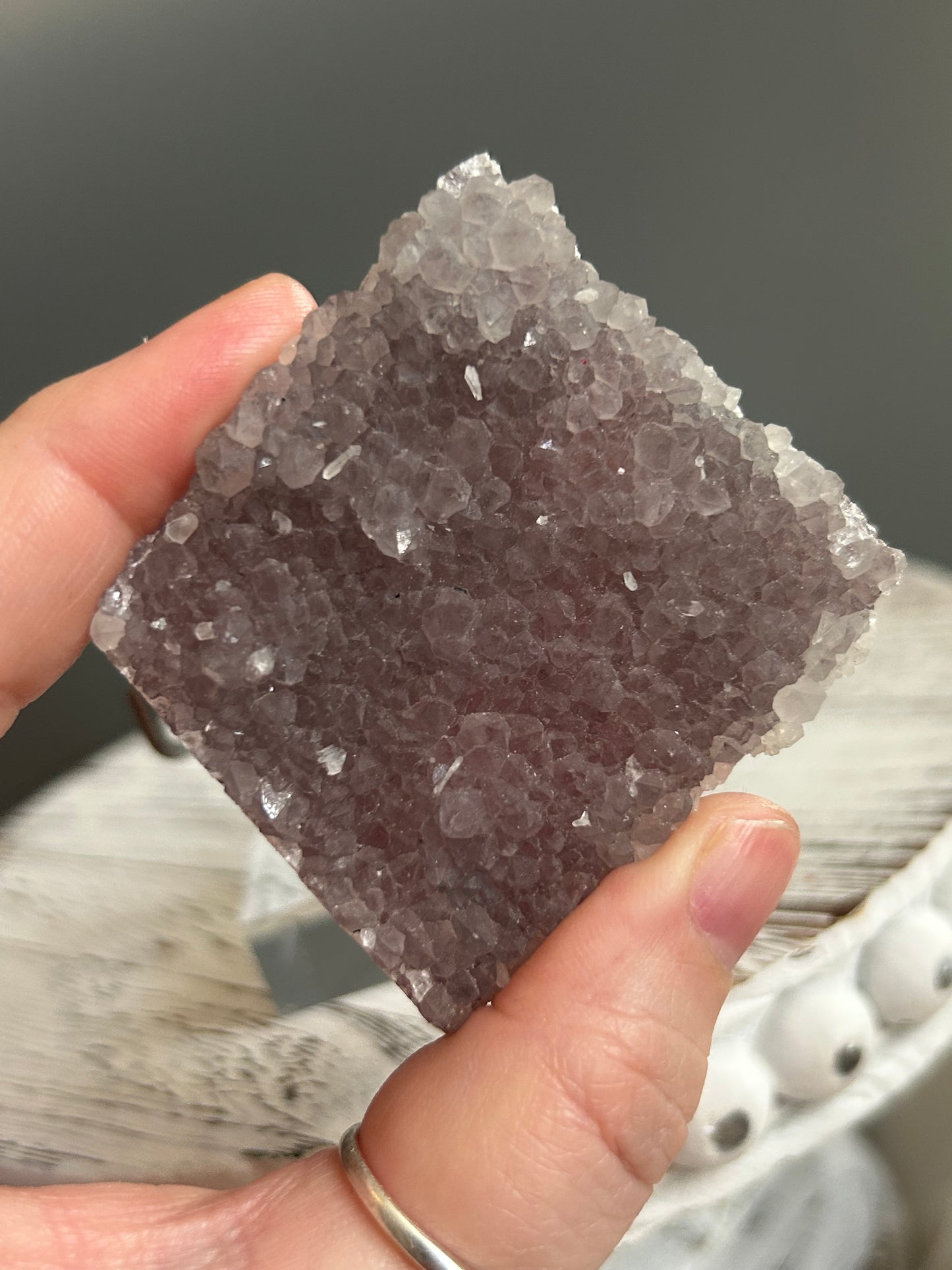 Grey Chalcedony Formation – Pune District (Pink/Purple Undertones)