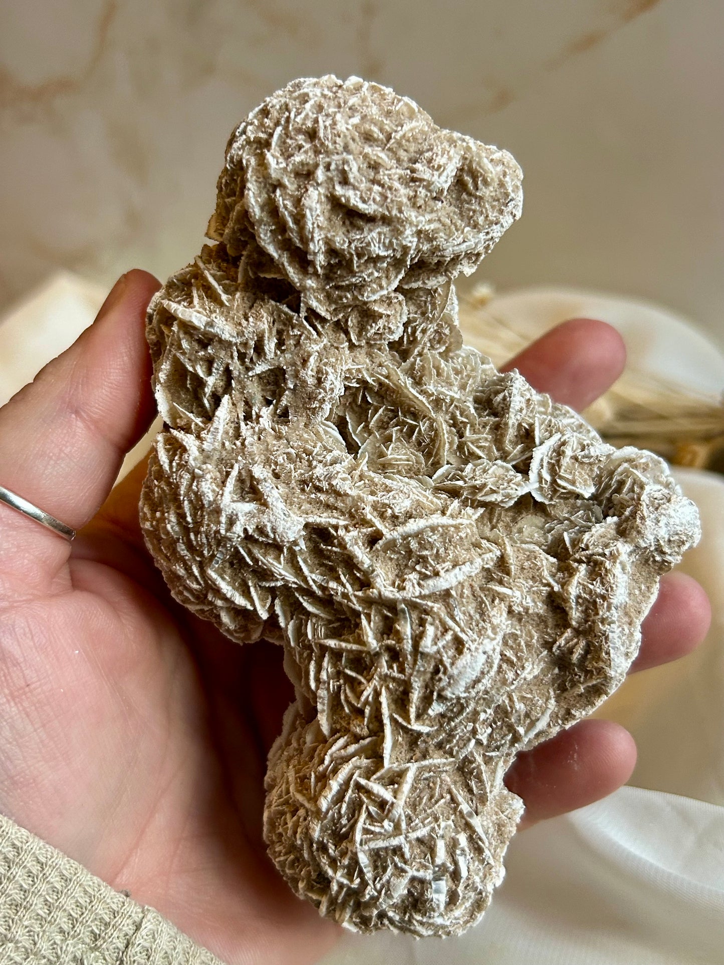 Desert Rose Crystal (Gypsum Rosette) – Natural Grounding & Clarity Stone