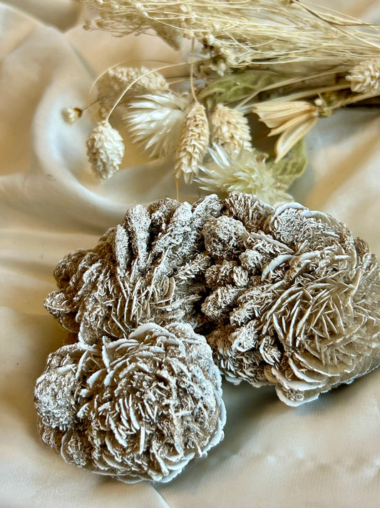 Desert Rose Crystal (Gypsum Rosette) – Natural Grounding & Clarity Stone