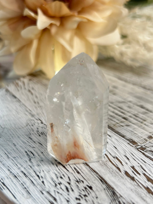 Amphibole Quartz Tower – White feathery Inclusion