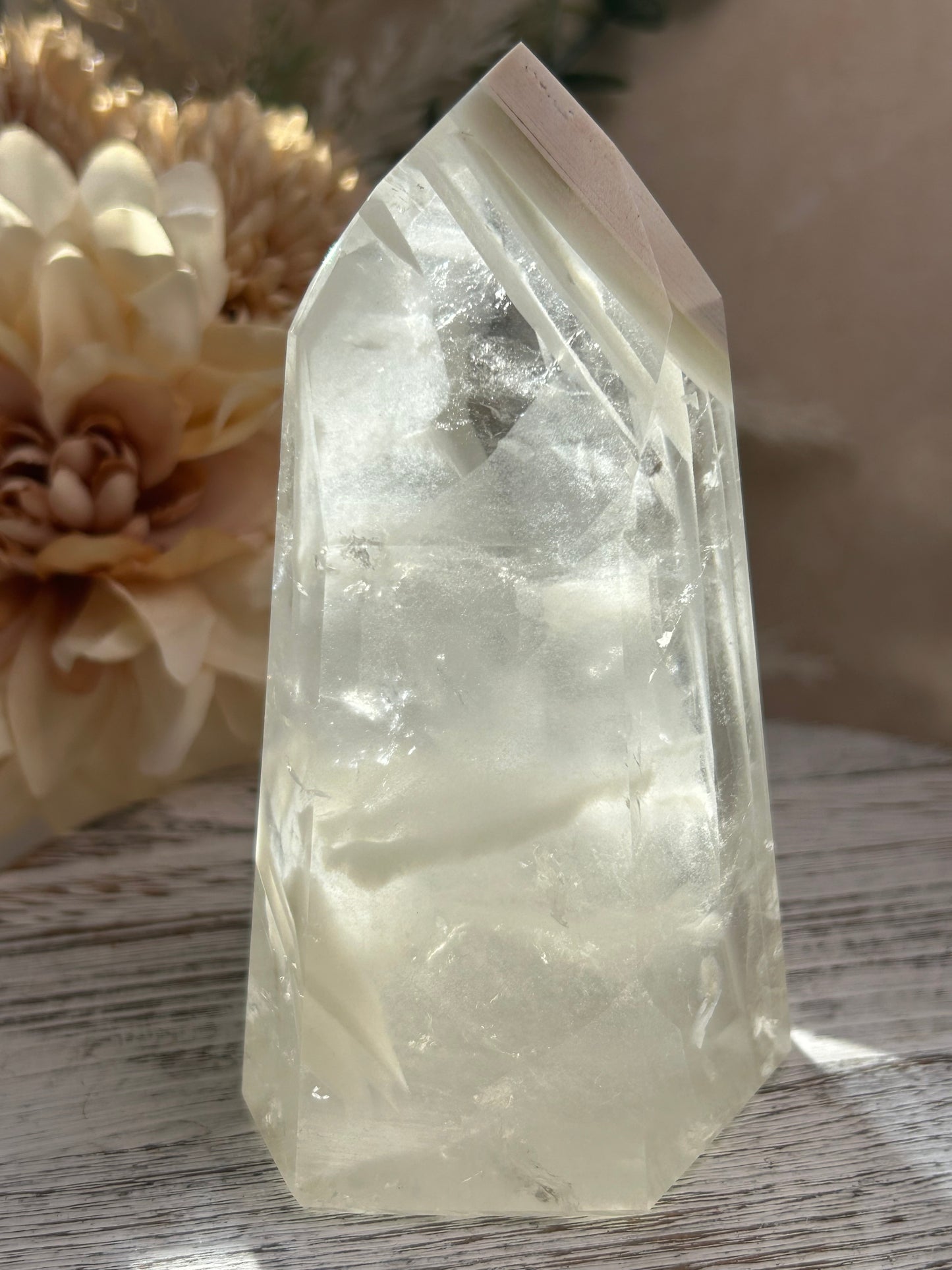 Phantom Quartz Statement Tower – Layered Inclusion Quartz Point